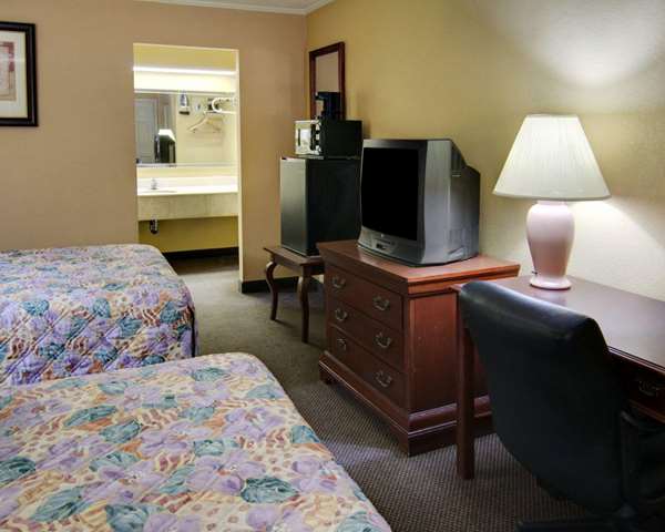  - Econo Lodge Conference Center El Dorado