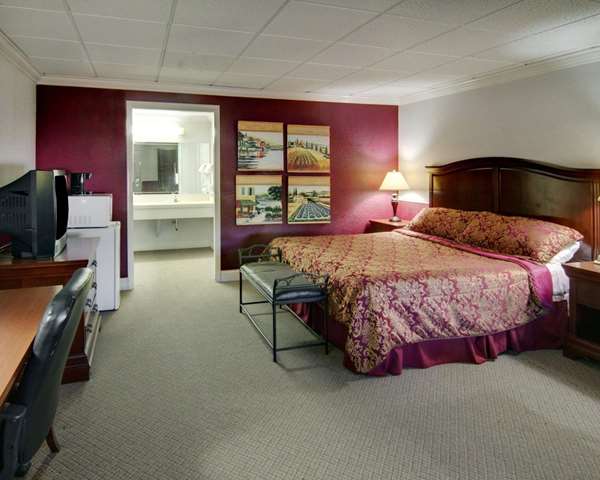  - Econo Lodge Conference Center El Dorado