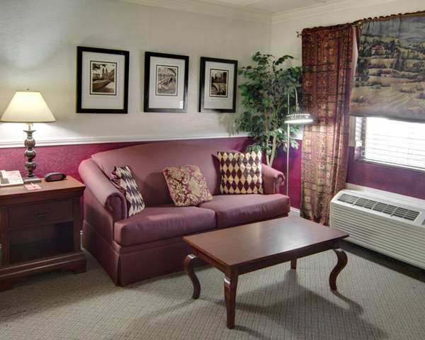  - Econo Lodge Conference Center El Dorado