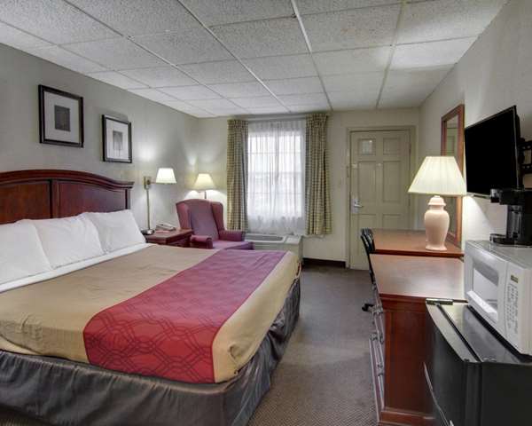  - Econo Lodge Conference Center El Dorado