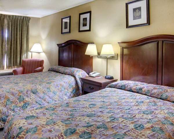  - Econo Lodge Conference Center El Dorado