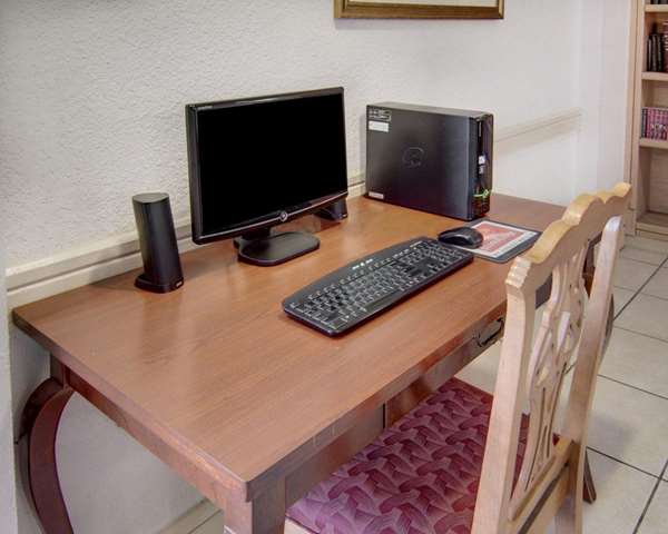 Conference Area - Econo Lodge Conference Center El Dorado