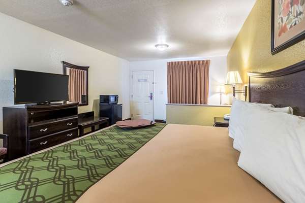  - Econo Lodge Inn & Suites Searcy