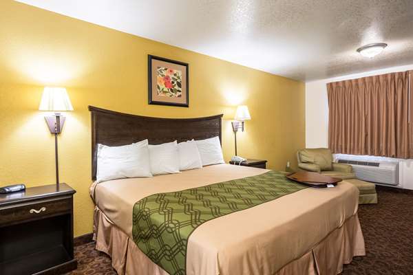  - Econo Lodge Inn & Suites Searcy