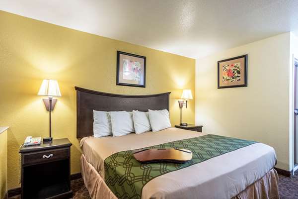  - Econo Lodge Inn & Suites Searcy