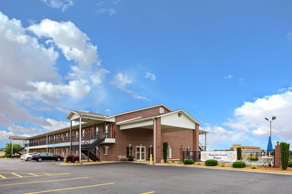 Exterior view - Econo Lodge Inn & Suites Searcy