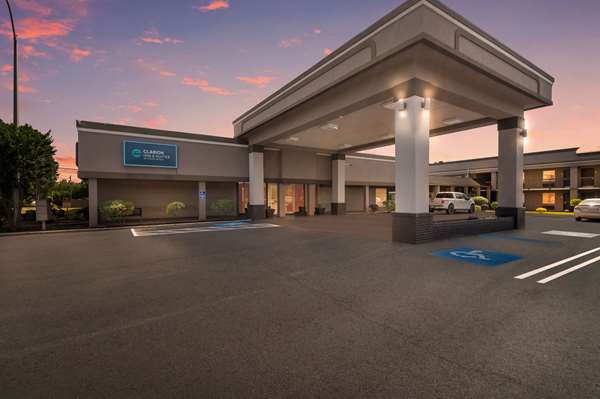 Exterior view - Clarion Inn & Suites Russellville - I-40, Exit 81