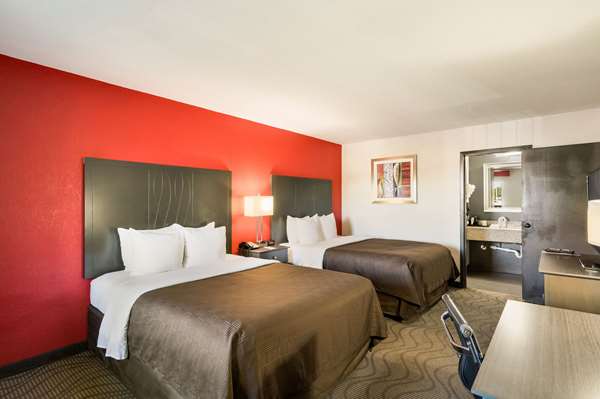 Suite - Clarion Inn & Suites Russellville - I-40, Exit 81