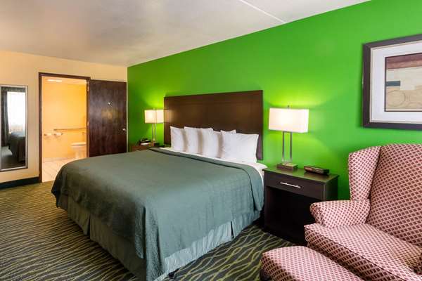  - Quality Inn Siloam Springs
