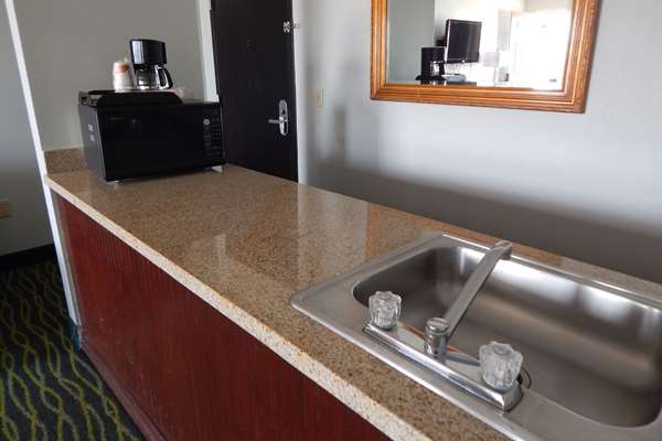 Suite - Quality Inn Siloam Springs