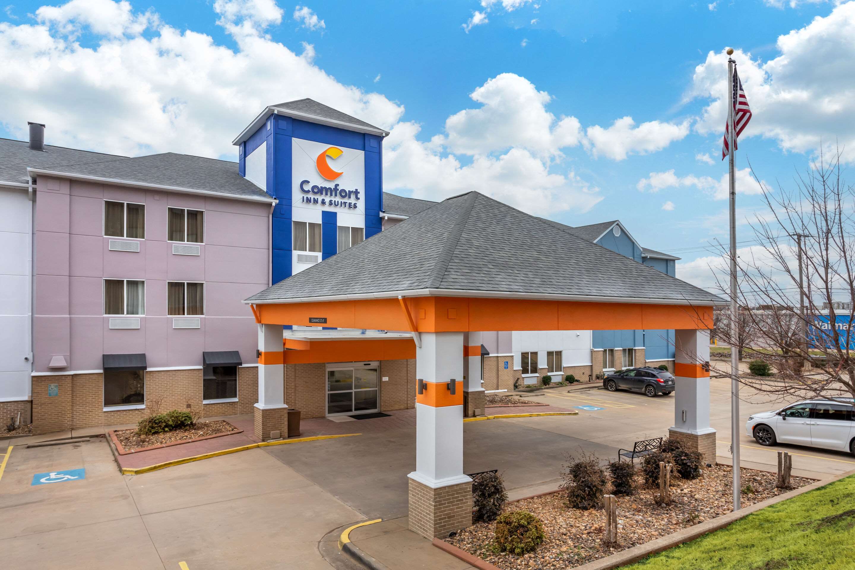 Hotel exterior | Comfort Inn & Suites Conway