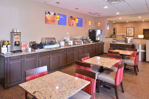 Amenities - Comfort Inn & Suites Fayetteville - I-49, Exit 64