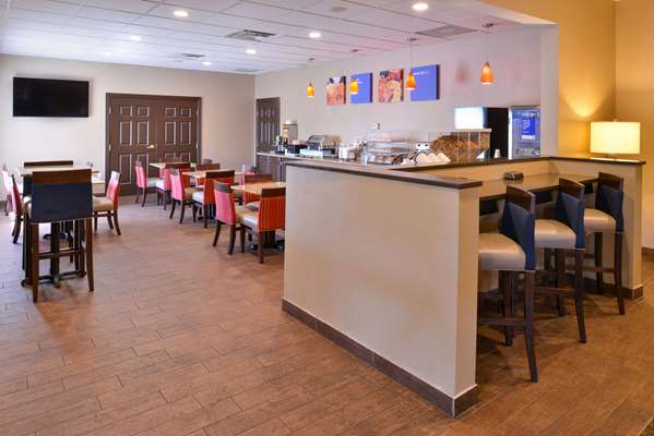 Amenities - Comfort Inn & Suites Fayetteville - I-49, Exit 64