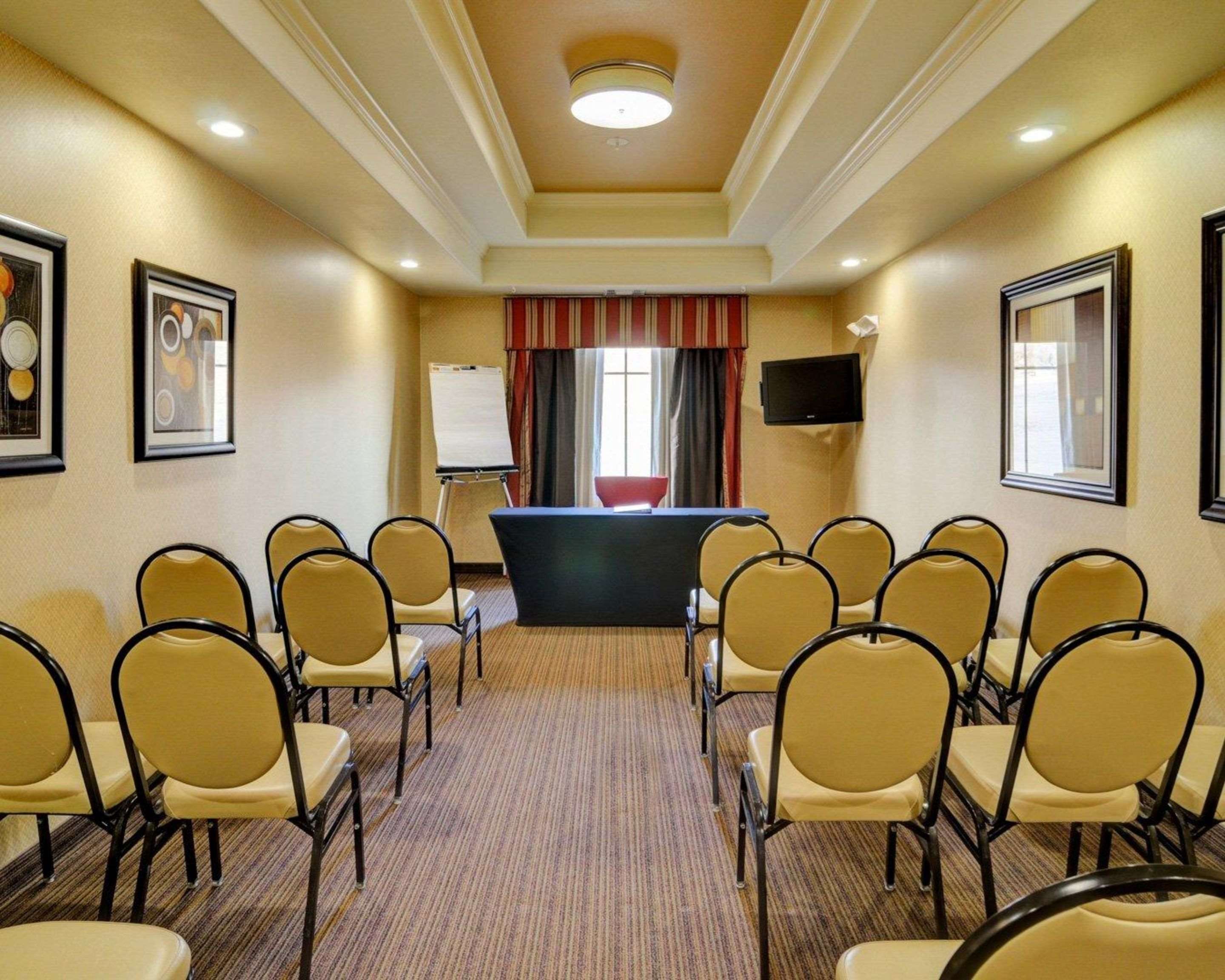 Meeting room | Comfort Inn & Suites Fort Smith I-540