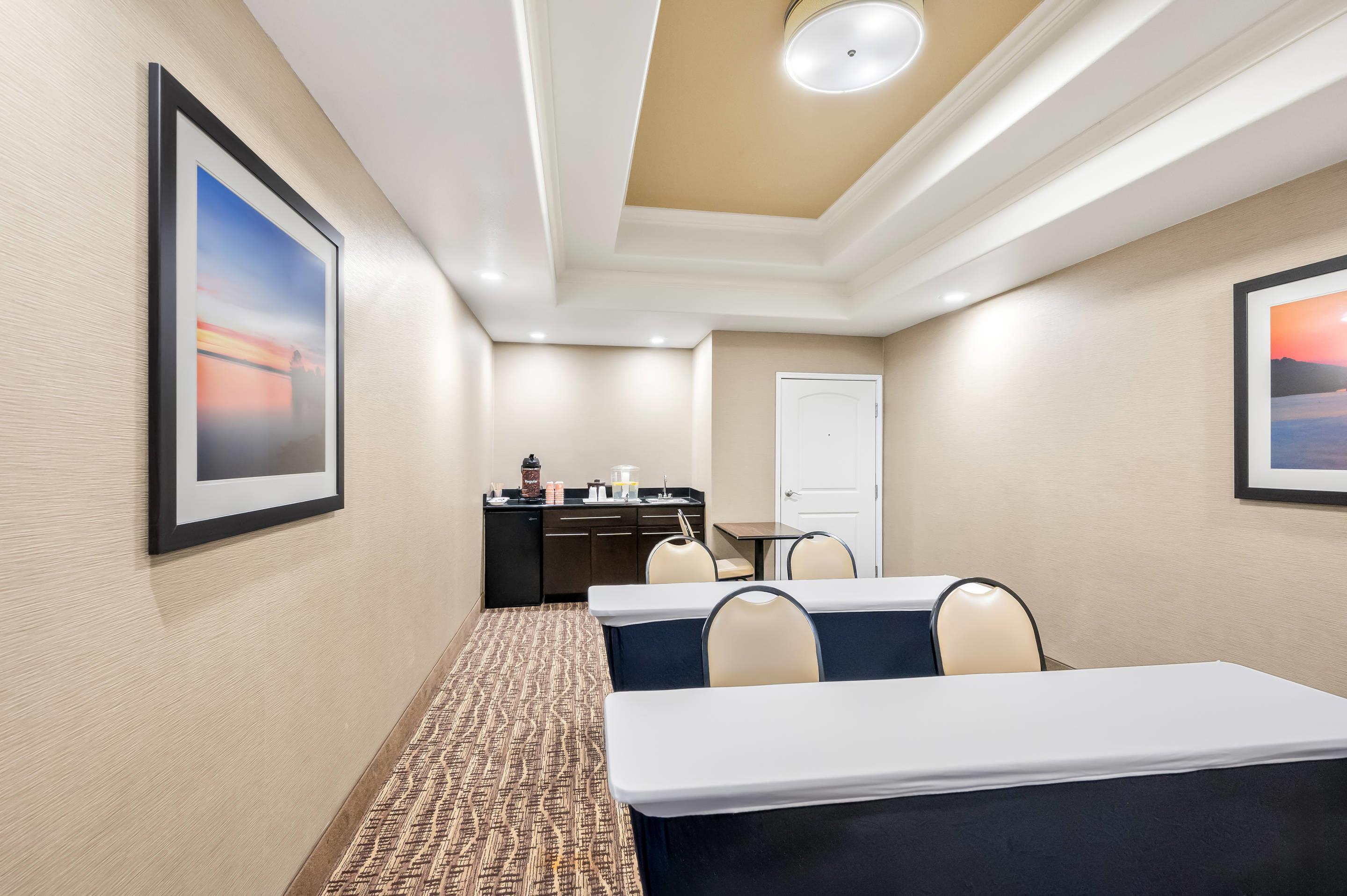 Meeting room | Comfort Inn & Suites Fort Smith I-540