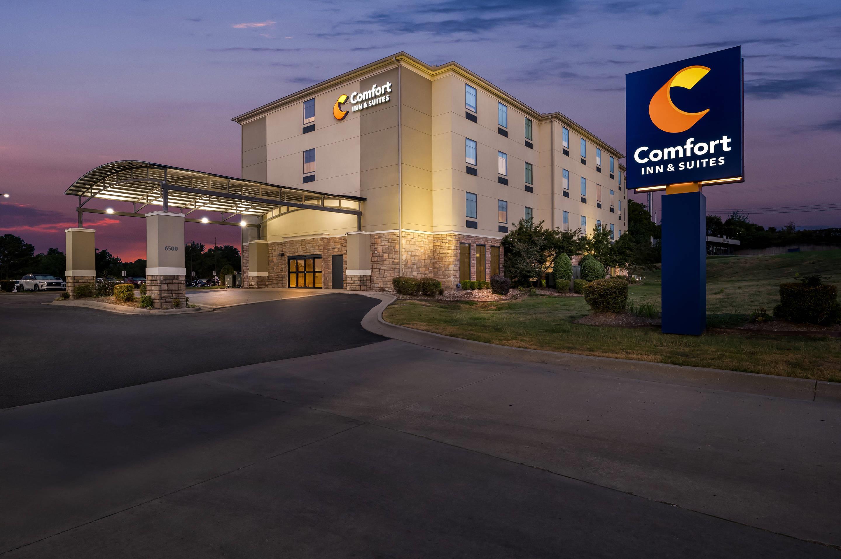 Twilight | Comfort Inn & Suites Fort Smith I-540