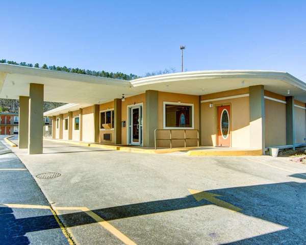 Exterior view - Rodeway Inn Hot Springs