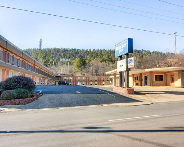 Exterior view - Rodeway Inn Hot Springs