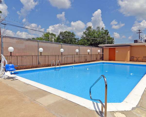Pool - Rodeway Inn Hot Springs