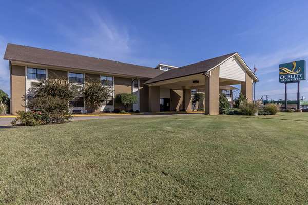 Exterior view - Quality Inn & Suites Stuttgart