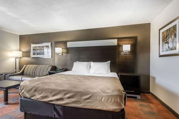 Suite - Quality Inn & Suites Stuttgart