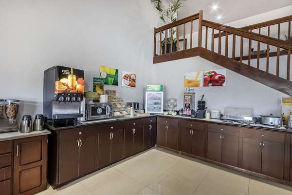 Amenities - Quality Inn & Suites Stuttgart