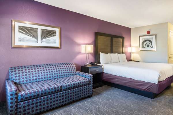  - Econo Lodge Inn & Suites Downtown North Little Rock - I-30, Exit 141