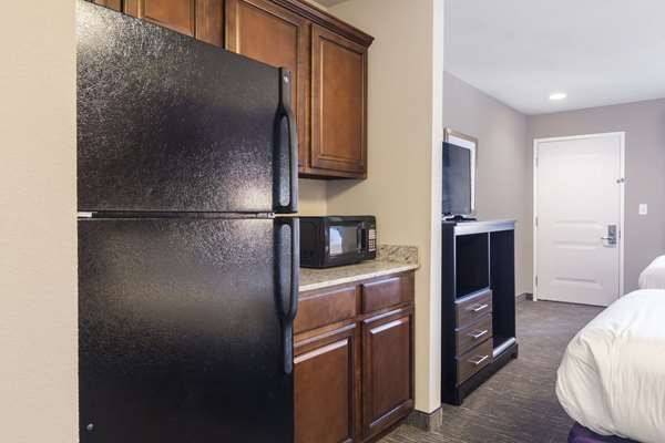  - Econo Lodge Inn & Suites Downtown North Little Rock - I-30, Exit 141