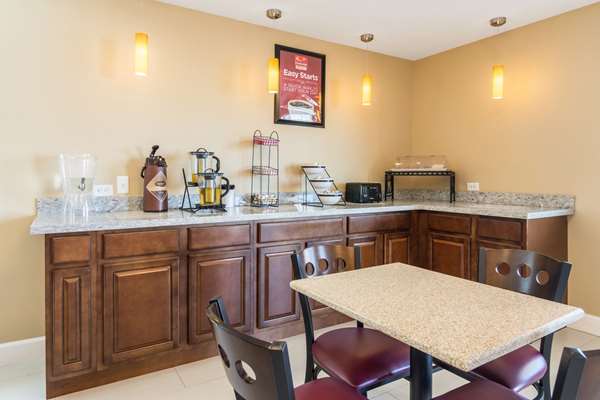 Amenities - Econo Lodge Inn & Suites Downtown North Little Rock - I-30, Exit 141