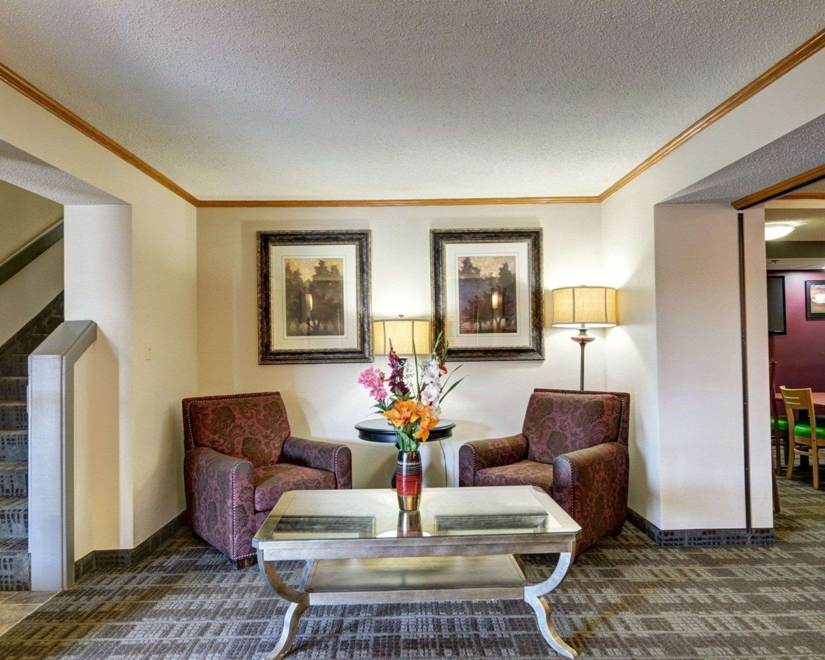 Lobby with sitting area