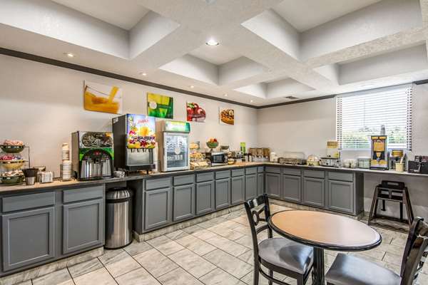 Amenities - Quality Suites Maumelle - I-40, Exit 142