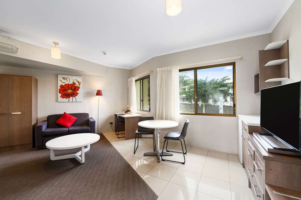 QUALITY HOTEL CITY CENTRE-guestroom-Guest Room,On-Site.jpg