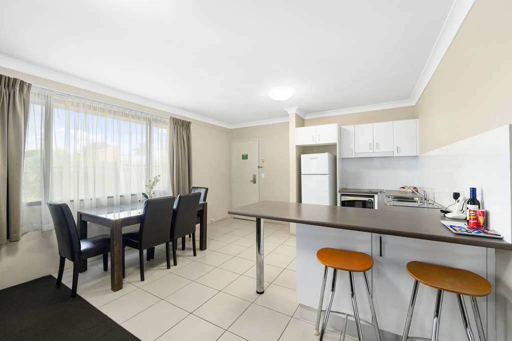 QUALITY HOTEL CITY CENTRE-guestroom-Guest Room,Suite,On-Site.jpg
