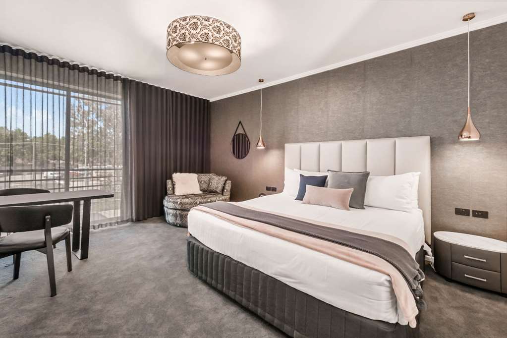 QUALITY HOTEL WANGARATTA GATEWAY-guestroom-Guest Room,On-Site.jpg