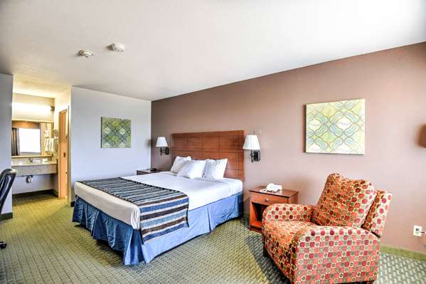  - SureStay Hotel by Best Western Ottawa - I-35, Exit 183