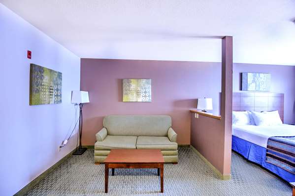  - SureStay Hotel by Best Western Ottawa - I-35, Exit 183