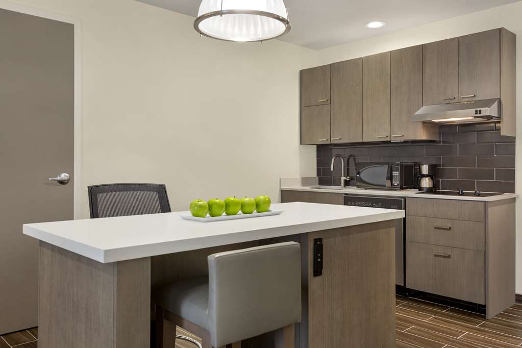 Hyatt House Bryan/College Station - Tap to explore photos