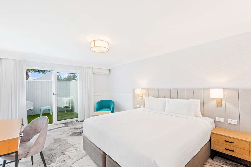 COMFORT INN TOWRADGI BEACH-guestroom-Guest Room,On-Site.jpg