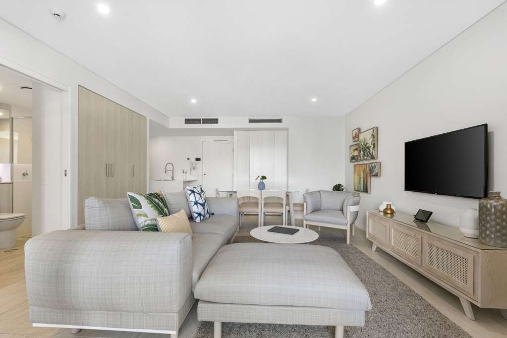 BREEZE MOOLOOLABA AN ASCEND COLLECT-guestroom-Guest Room,Suite,On-Site.jpg