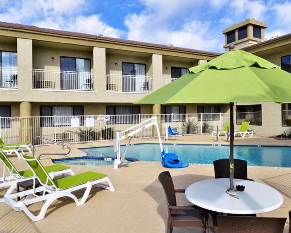 Pool - Comfort Inn Fountain Hills
