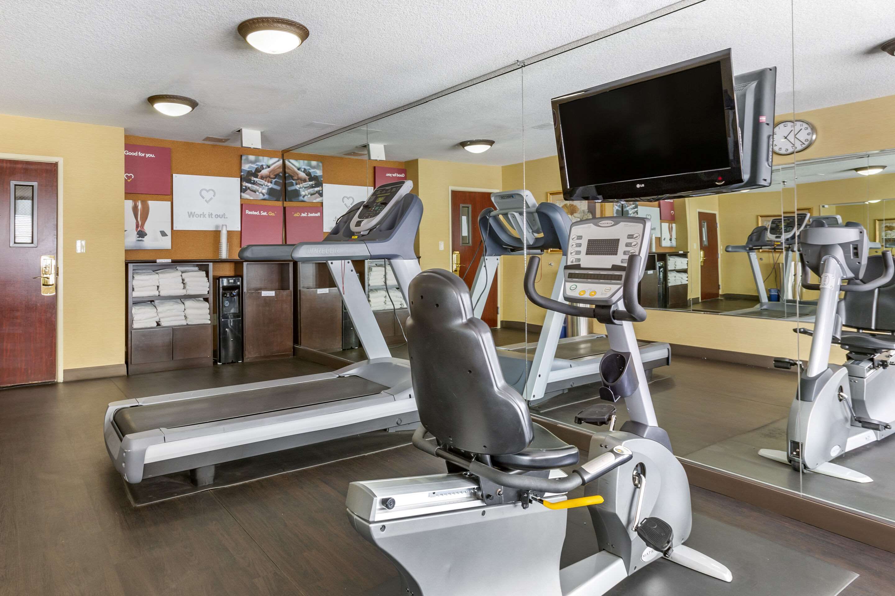 Fitness center | Comfort Suites Phoenix Airport