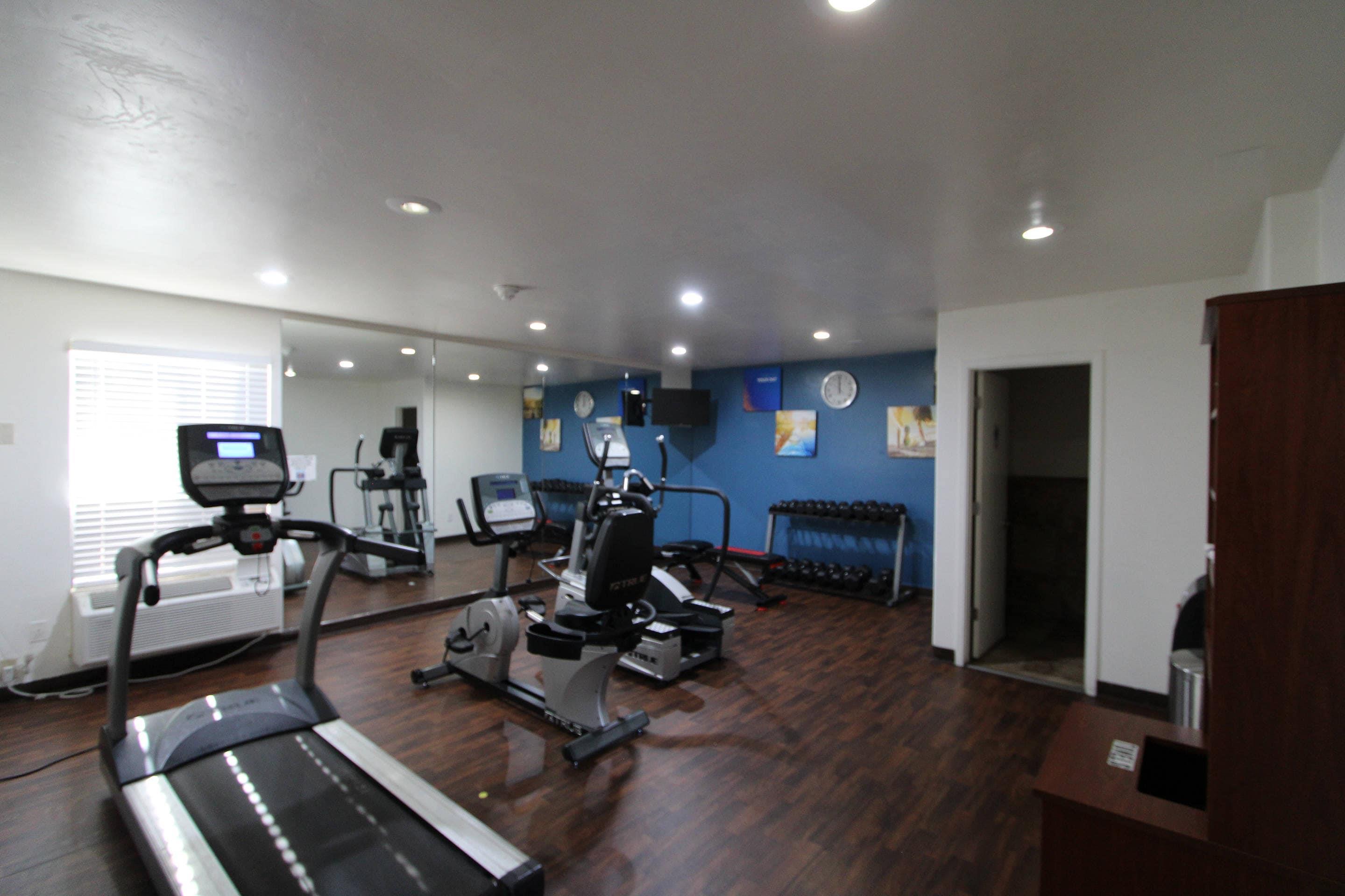 Exercise room | Comfort Suites at Sabino Canyon