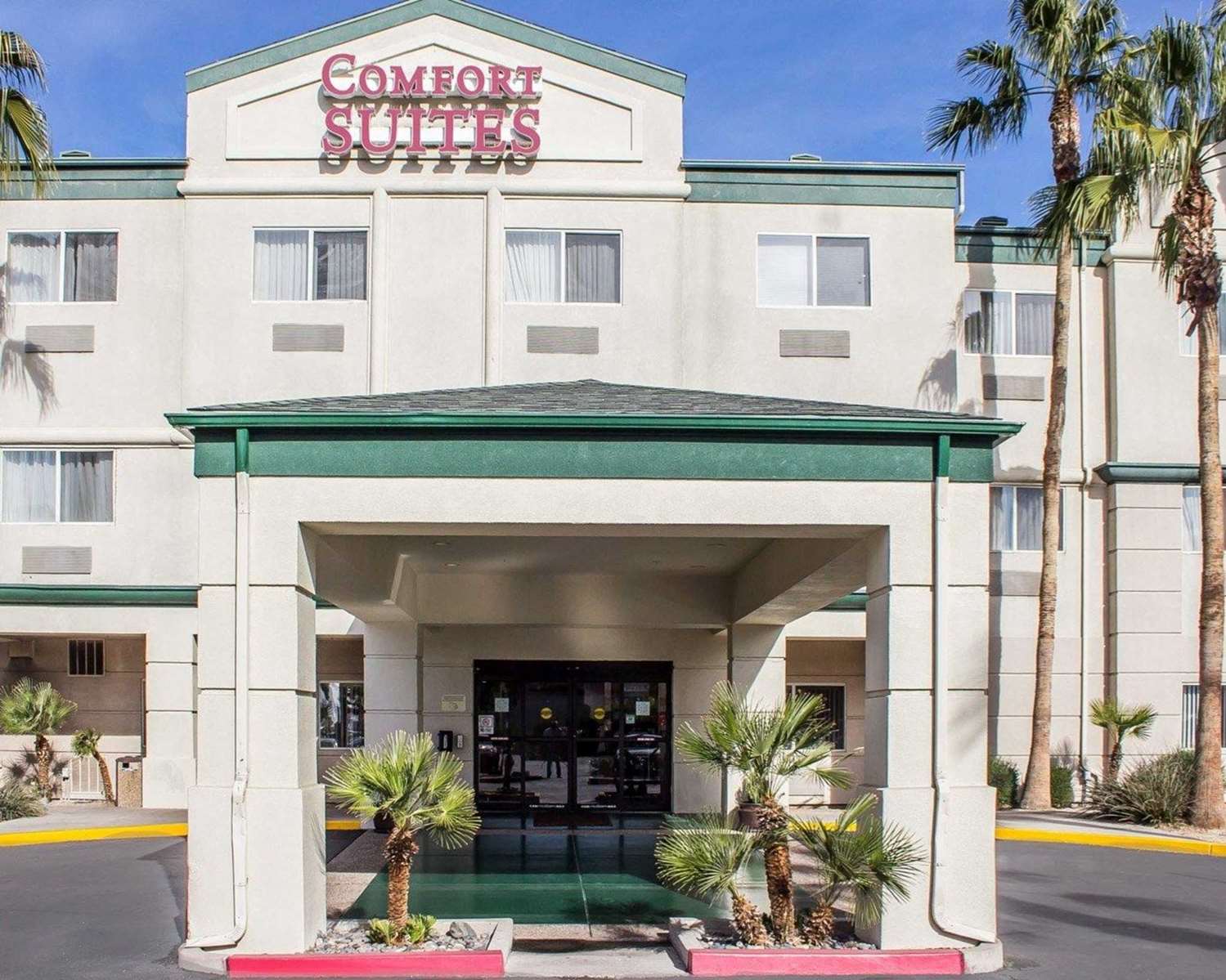 Comfort Suites Phoenix, AZ See Discounts