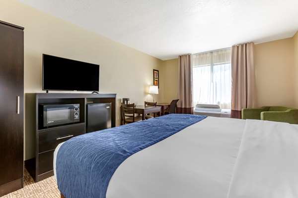 Suite - Comfort Inn & Suites Surprise