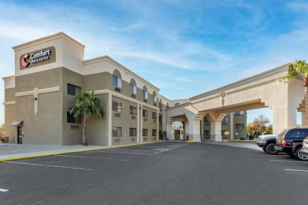 Exterior view - Comfort Inn & Suites Surprise