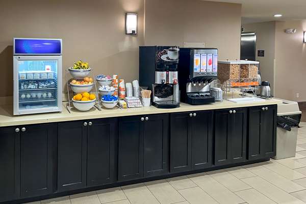 Amenities - Comfort Inn & Suites Surprise
