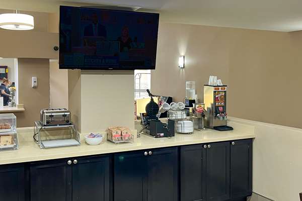 Amenities - Comfort Inn & Suites Surprise