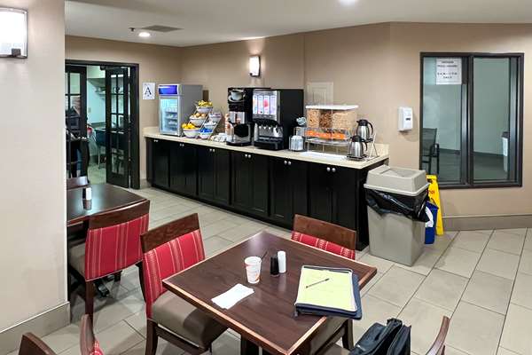 Amenities - Comfort Inn & Suites Surprise