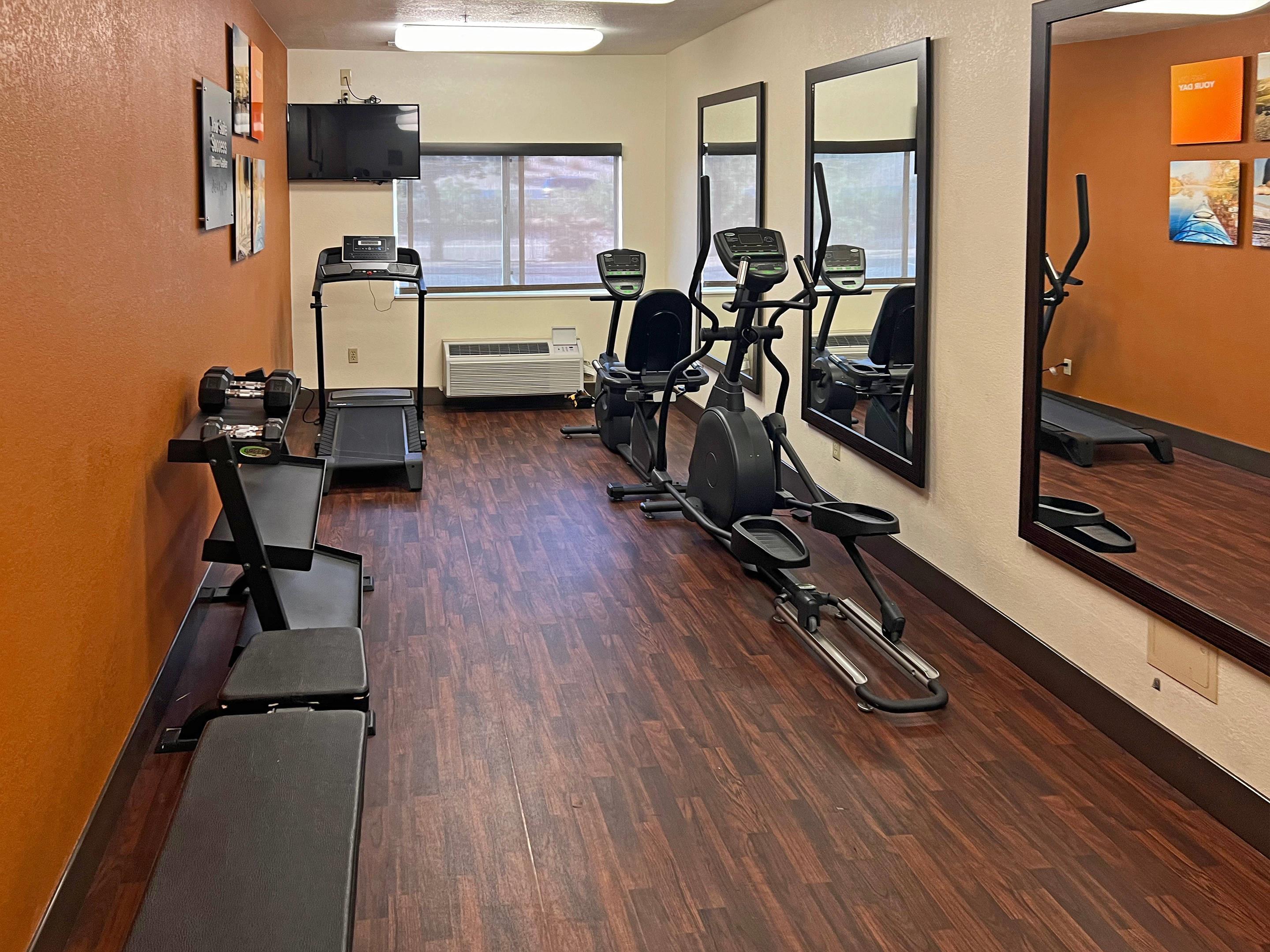 Fitness center | Comfort Suites Peoria Sports Complex