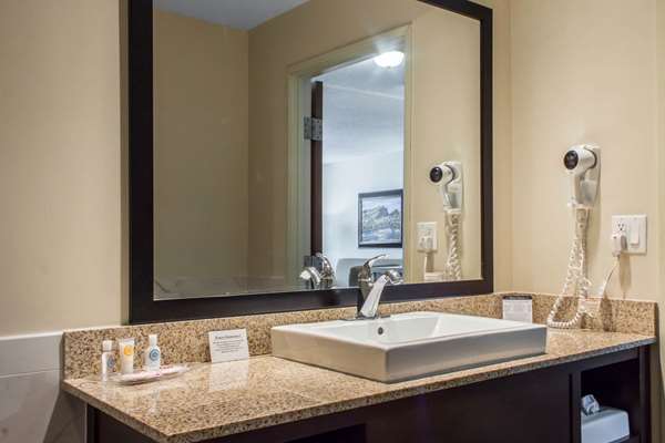  - Comfort Suites at Tucson Mall